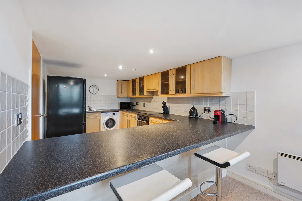 Clarence Road, Bollington, SK10, photo 3