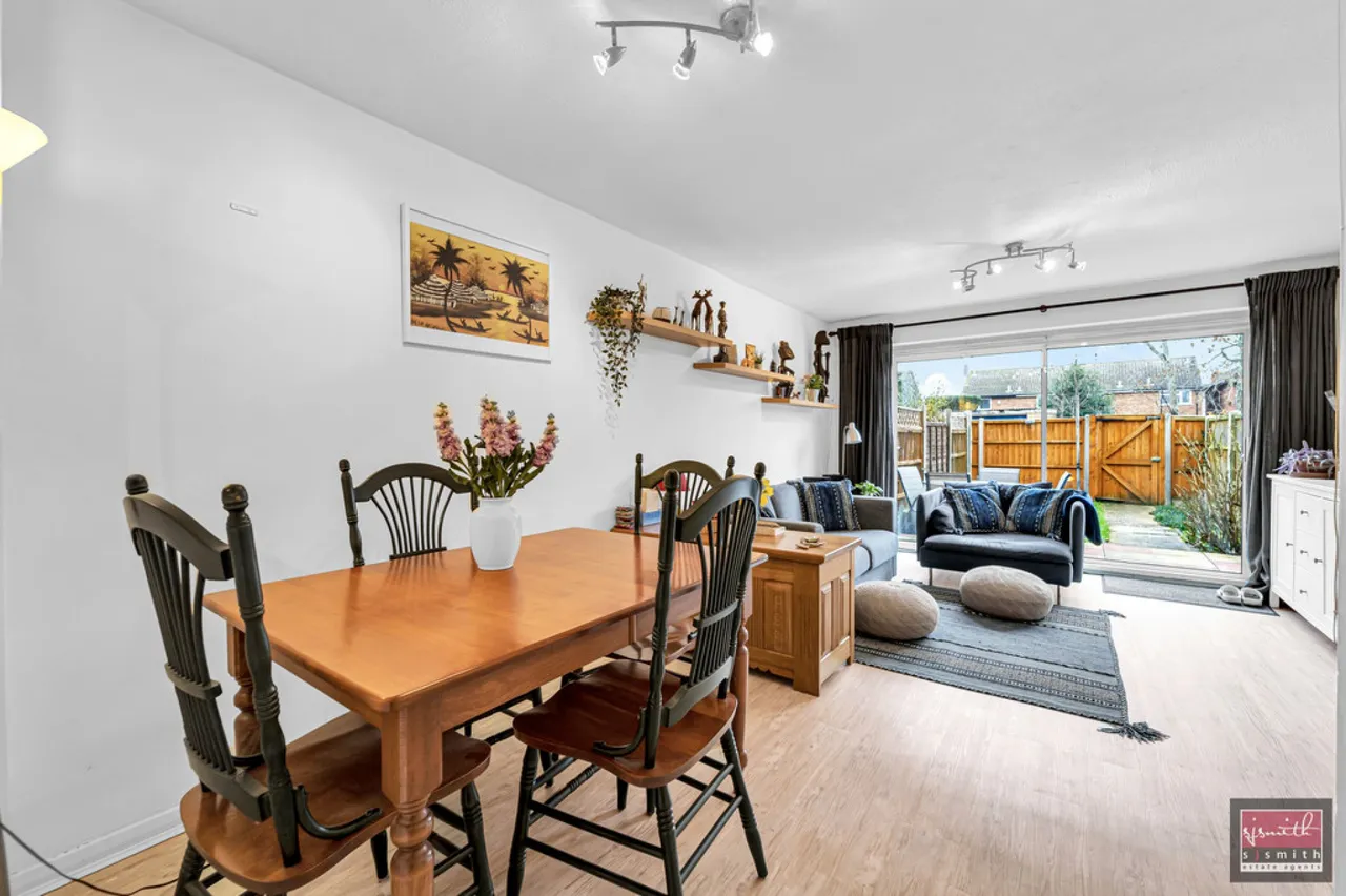 Ashford Crescent, Ashford, photo 5