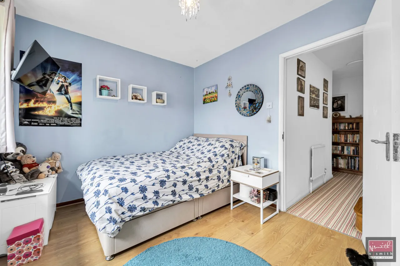 Ashford Crescent, Ashford, photo 7
