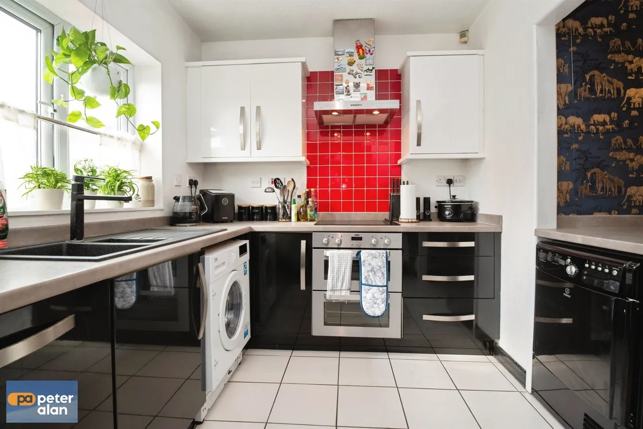 Eddystone Close, Cardiff, CF11, photo 8