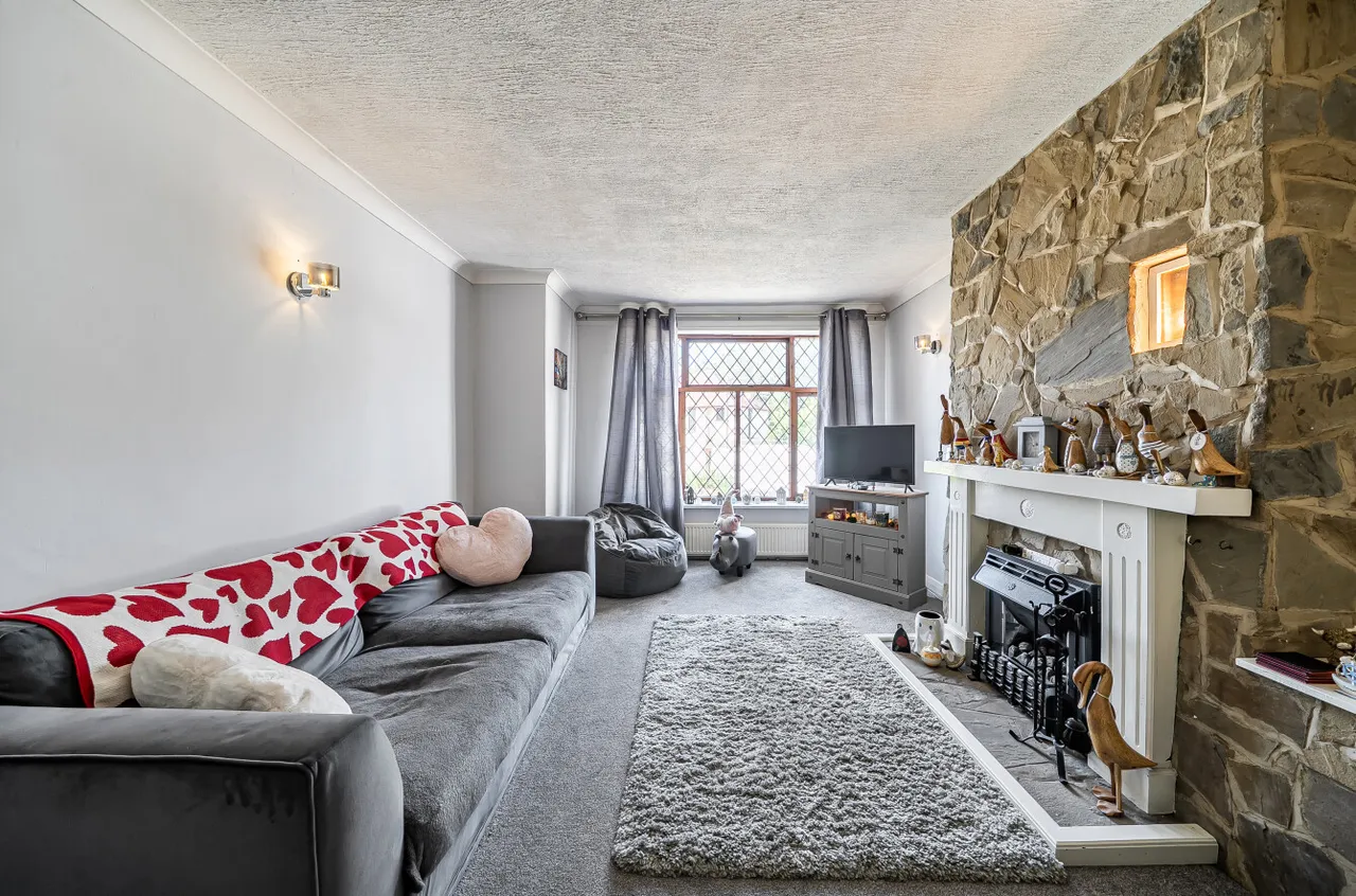 Longmeadow, Frimley, Camberley, Surrey, GU16 8RR, photo 12