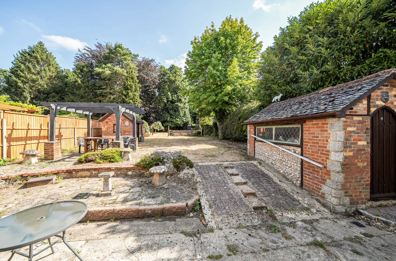 Longmeadow, Frimley, Camberley, Surrey, GU16 8RR, photo 19