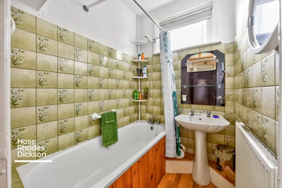 Fitzroy Street, Sandown, PO36, photo 9