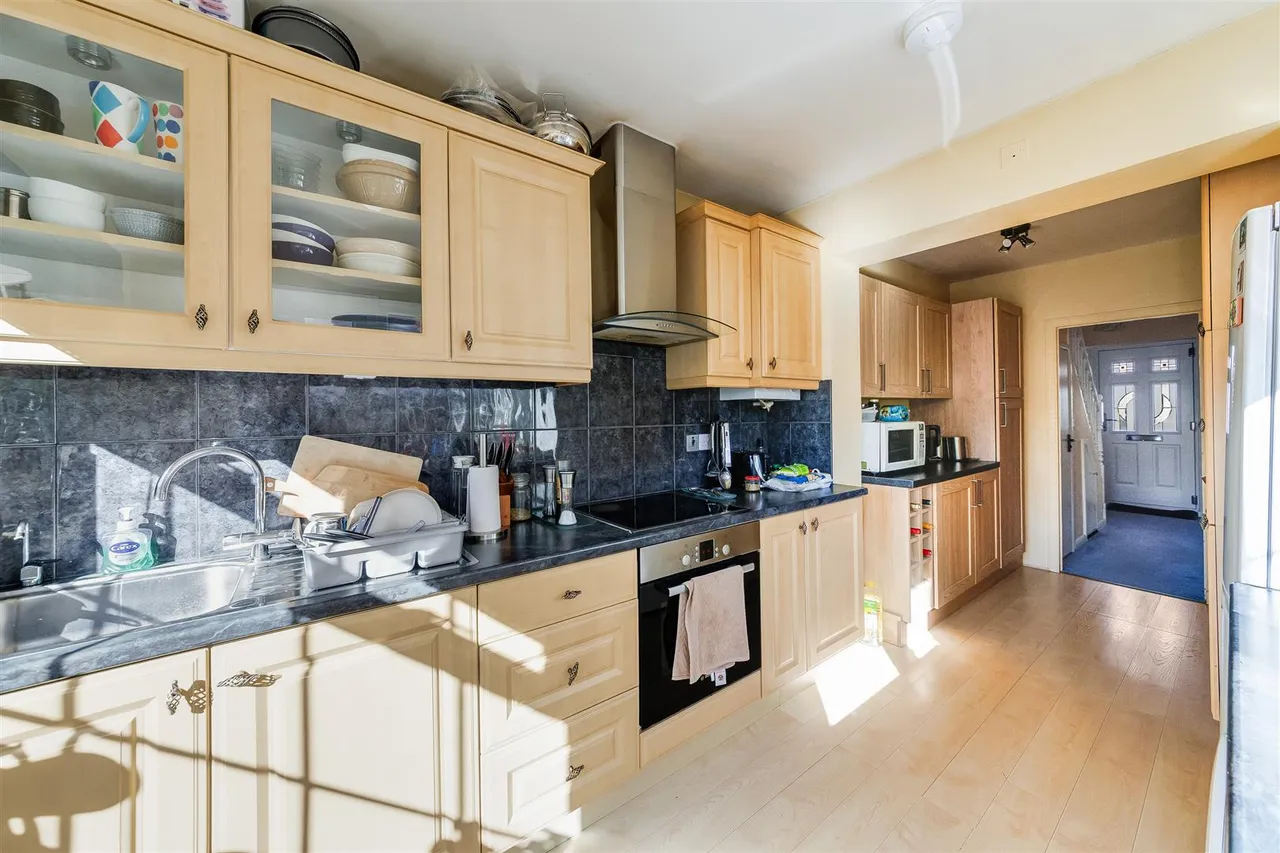 Hazel Crescent, Kidlington, photo 5