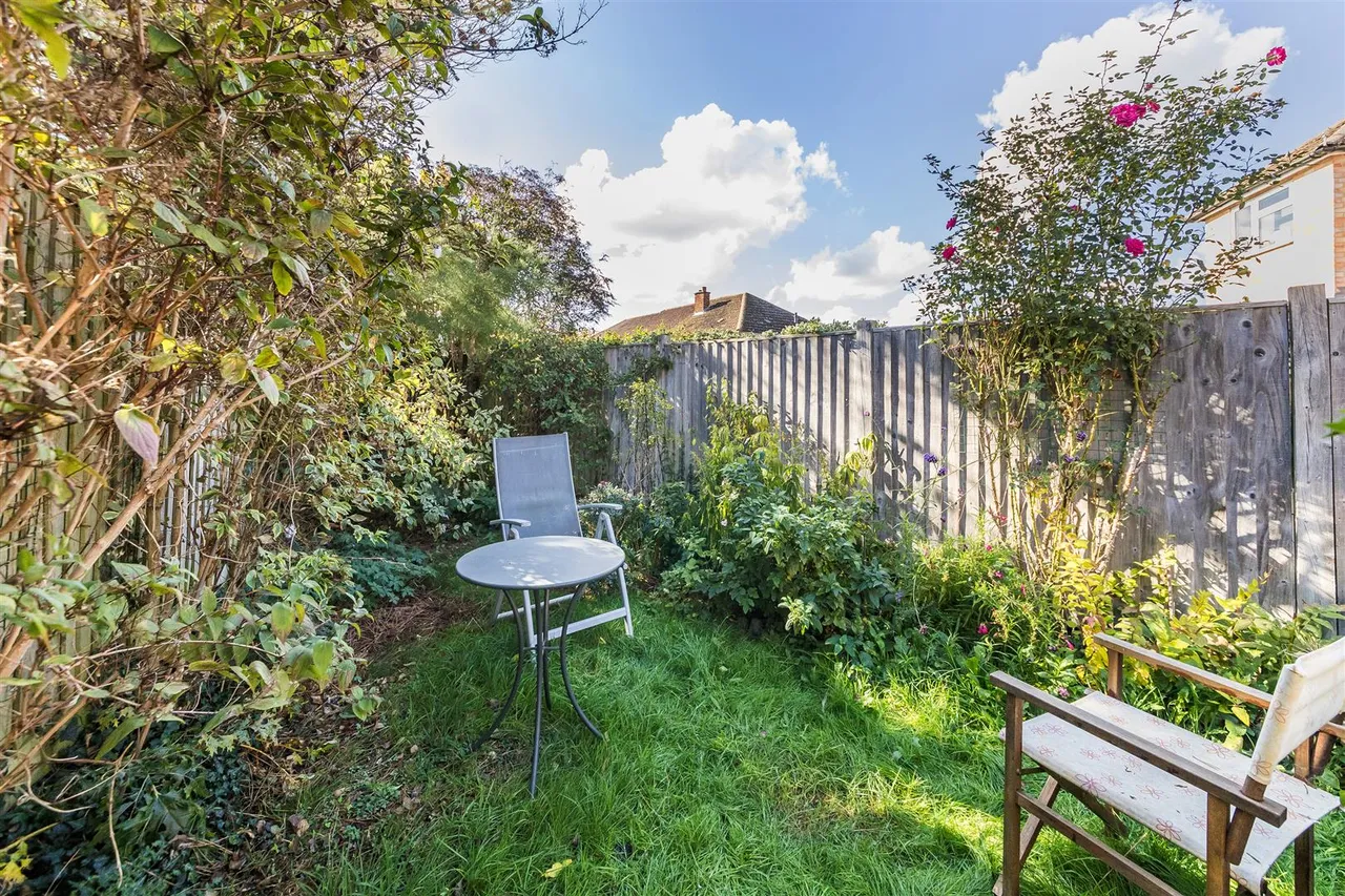 Hazel Crescent, Kidlington, photo 16