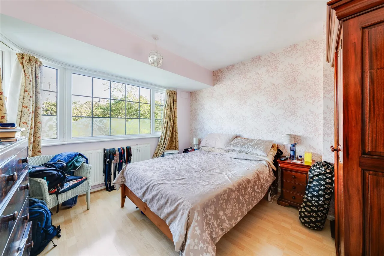 Hazel Crescent, Kidlington, photo 10