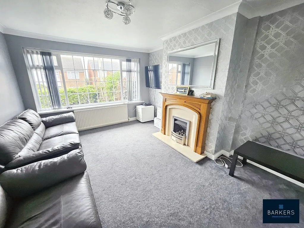 Crowther Road, Heckmondwike WF16 9LA, photo 4