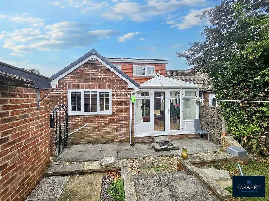 3 bed house for sale — Crowther Road, Heckmondwike WF16 9LA