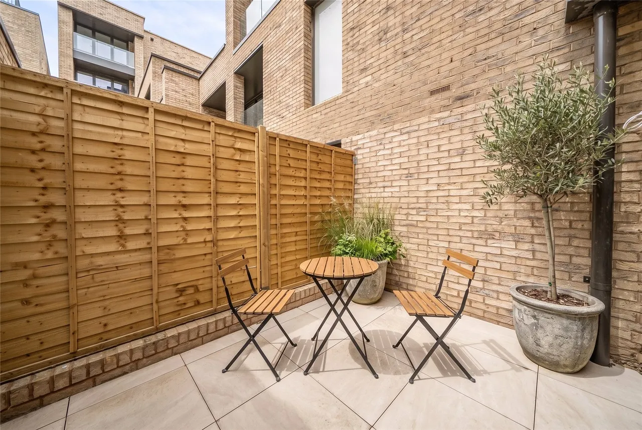 Shepherds Bush Road, W6, photo 12