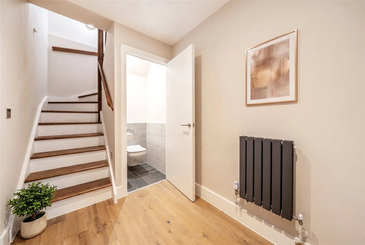 Shepherds Bush Road, W6, photo 5