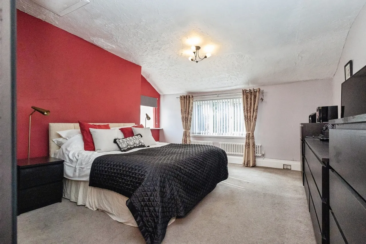 Newmarket Road, ASHTON-UNDER-LYNE, Lancashire, OL7, photo 10