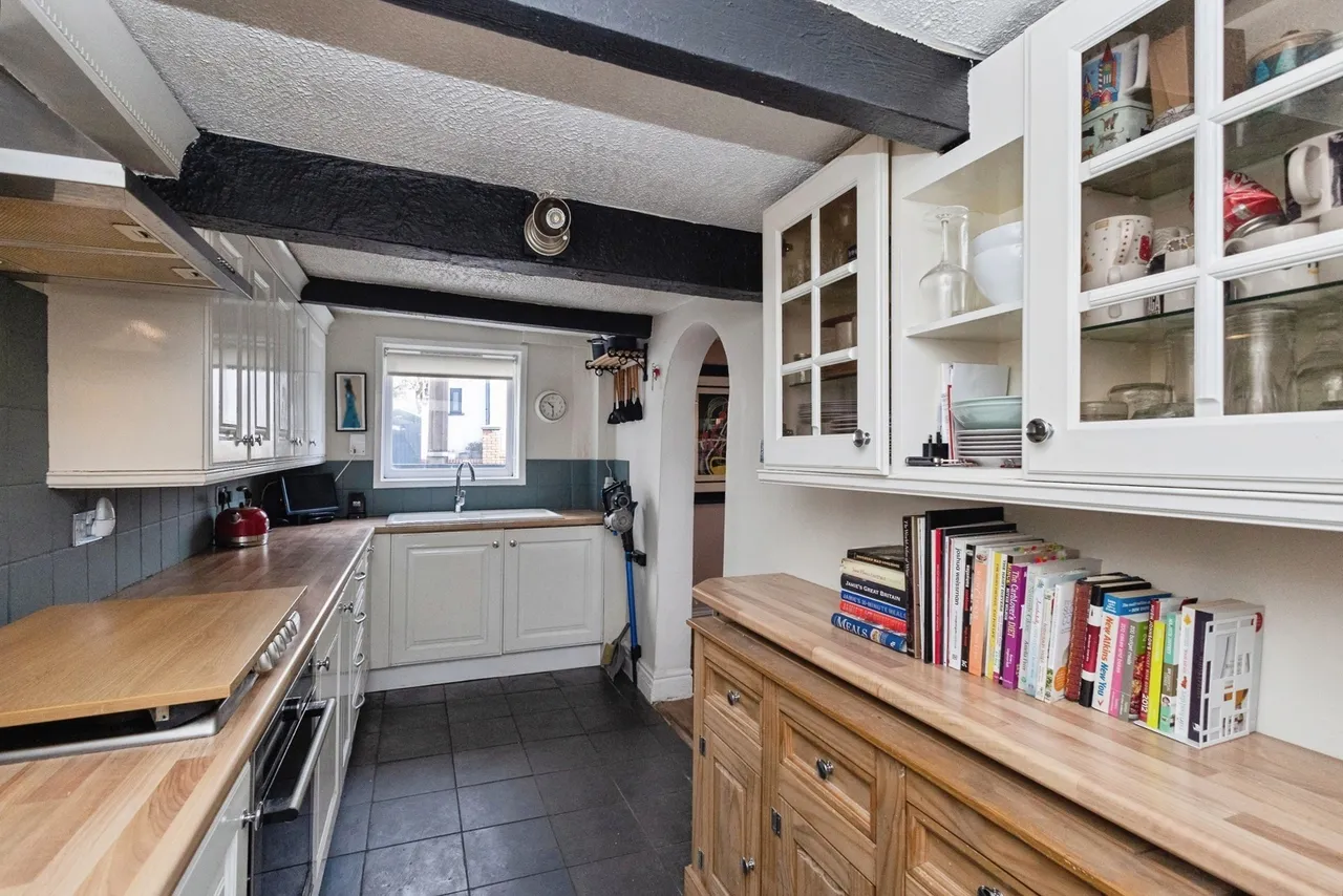 Newmarket Road, ASHTON-UNDER-LYNE, Lancashire, OL7, photo 9