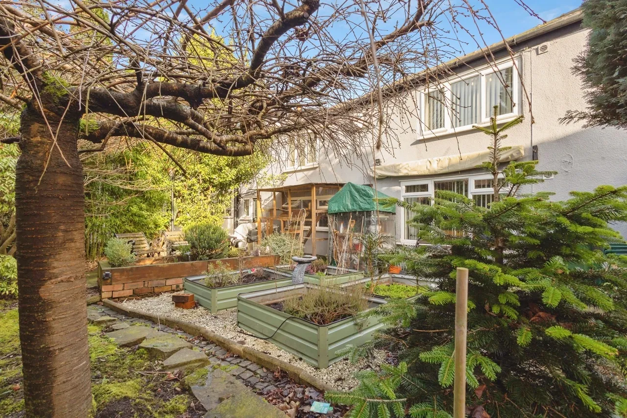 Newmarket Road, ASHTON-UNDER-LYNE, Lancashire, OL7, photo 18