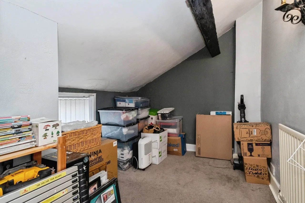 Newmarket Road, ASHTON-UNDER-LYNE, Lancashire, OL7, photo 14