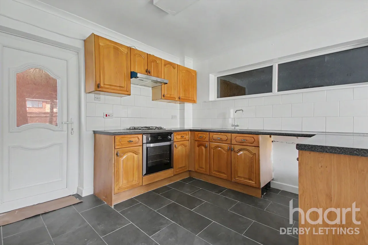 Valley Road, LE11, photo 9