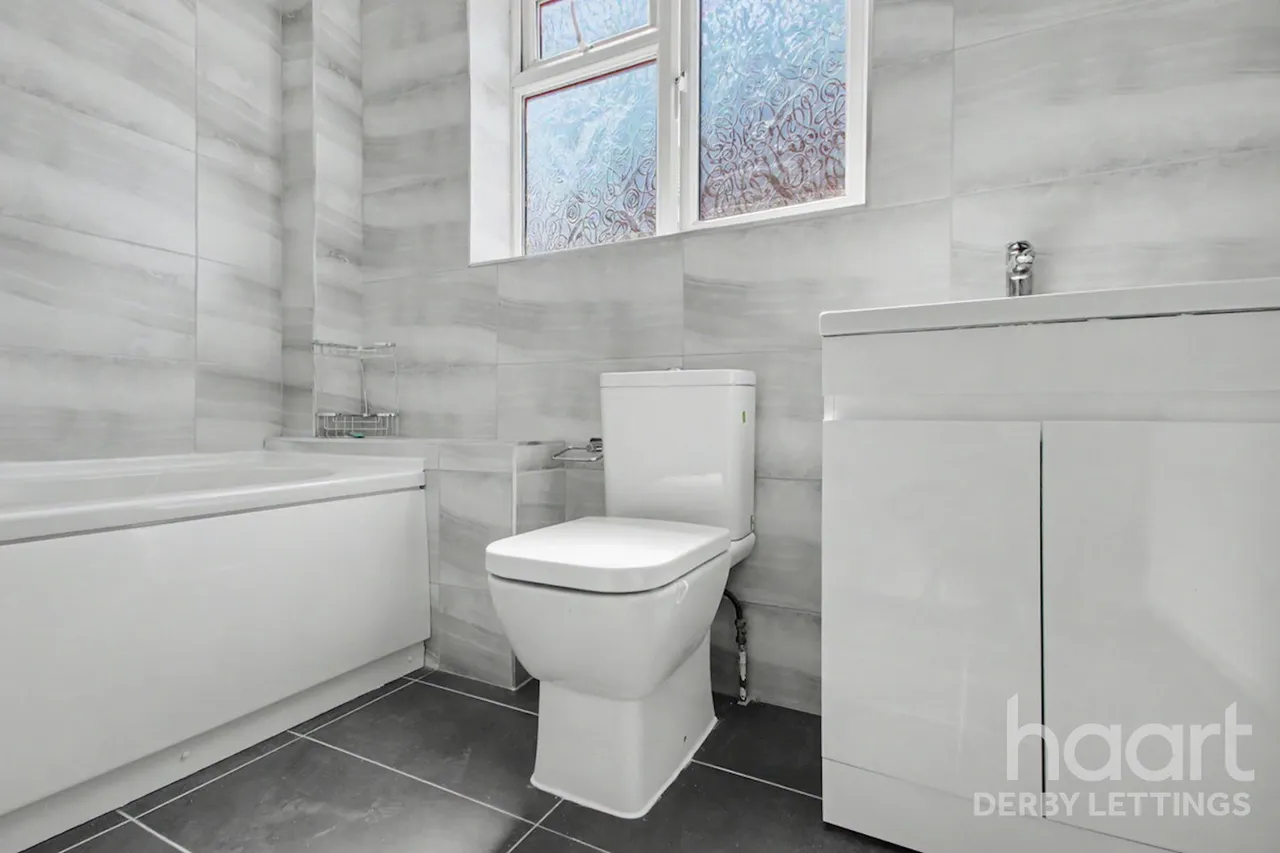 Valley Road, LE11, photo 14