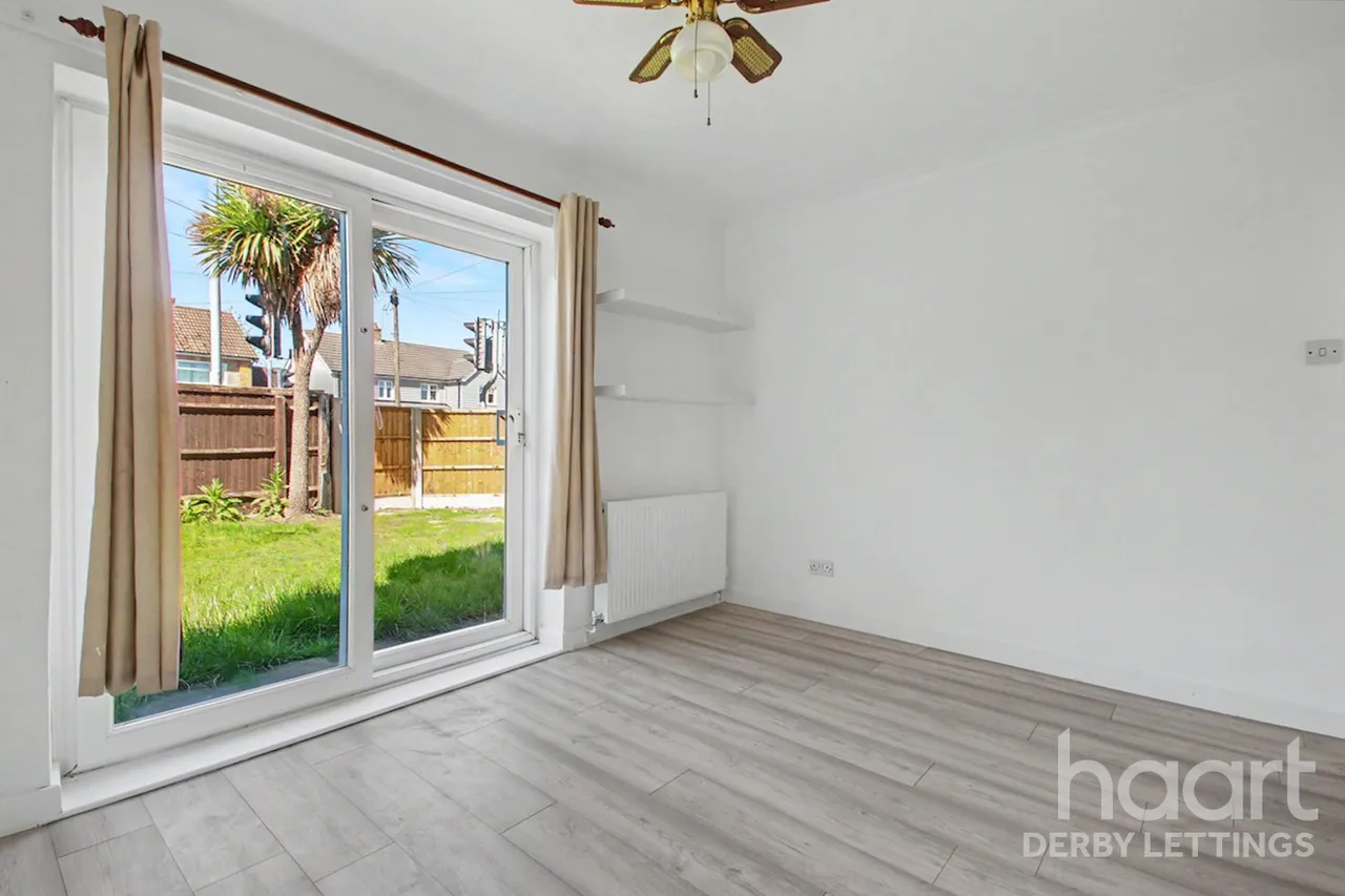 Valley Road, LE11, photo 12