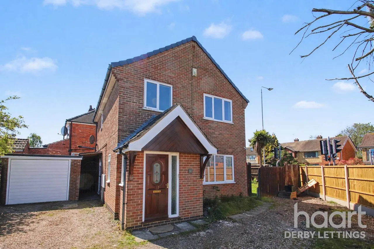 3 bed house to rent, Valley Road, LE11