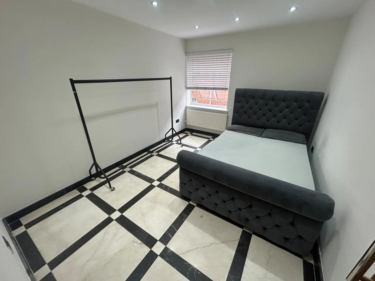 Derby Road, Burton upon Trent, DE14, photo 4