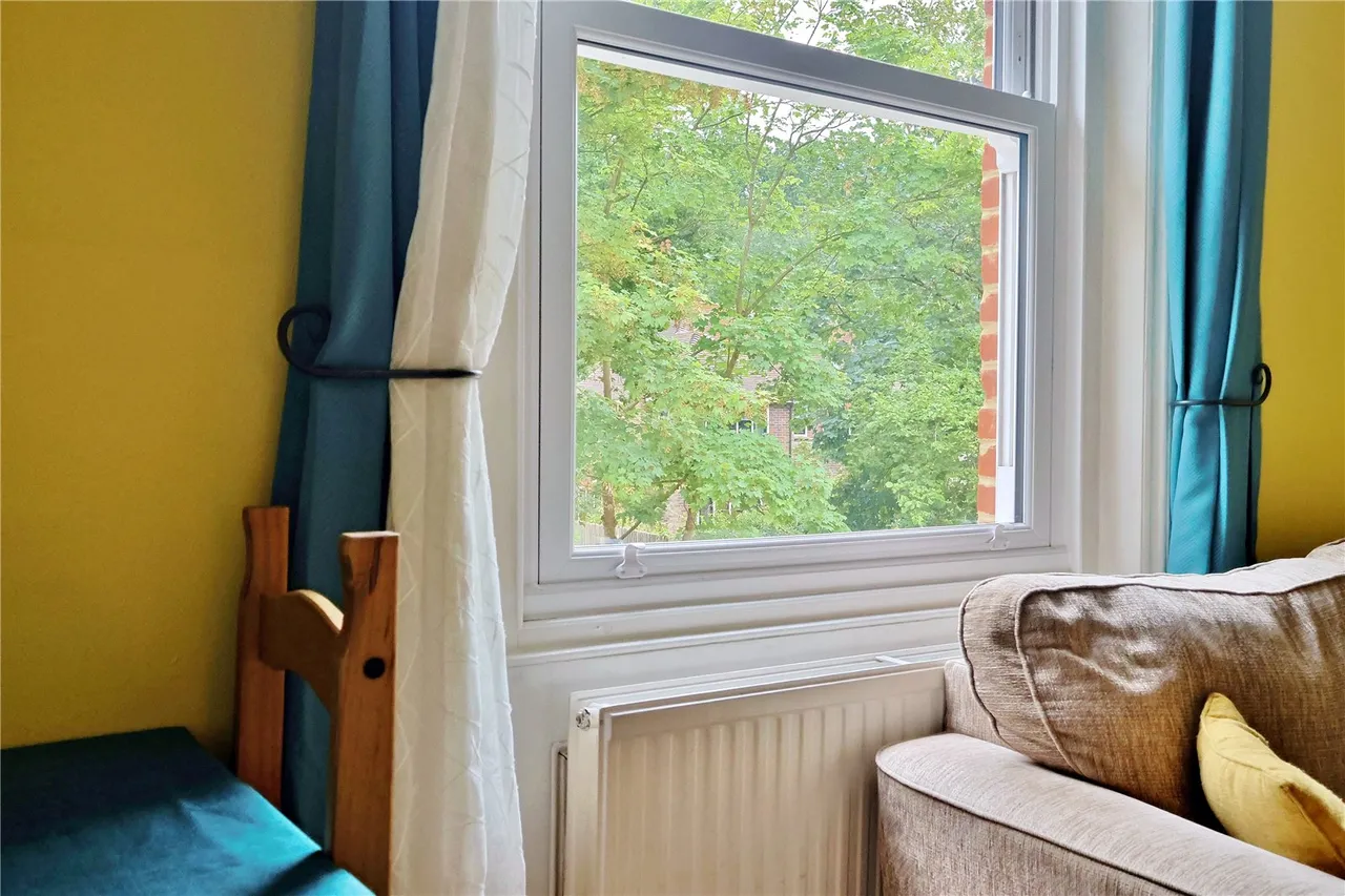 Broomhall Road, Woking, GU21, photo 11