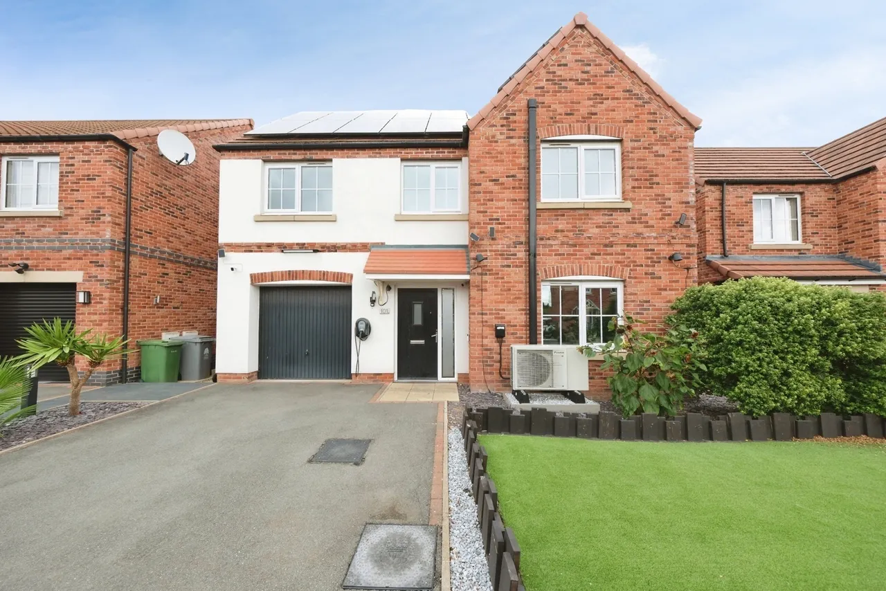 4 bed house for sale — Kingfisher Way, Ollerton, Newark, Nottinghamshire, NG22