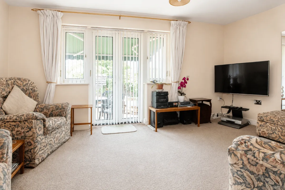 Waterlooville, PO8 8DP, photo 11