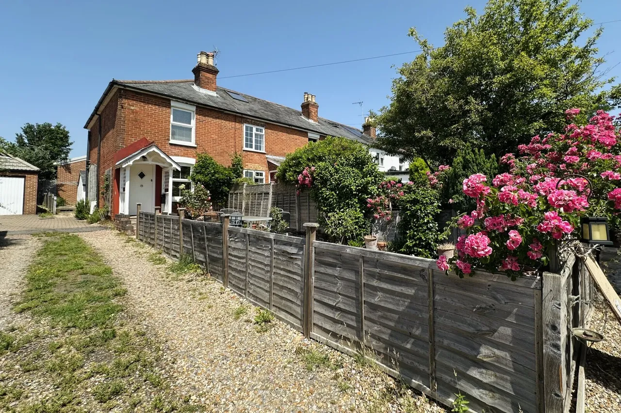 2 bed house for sale — Clarence Road, Fleet, Hampshire, GU51 3XR
