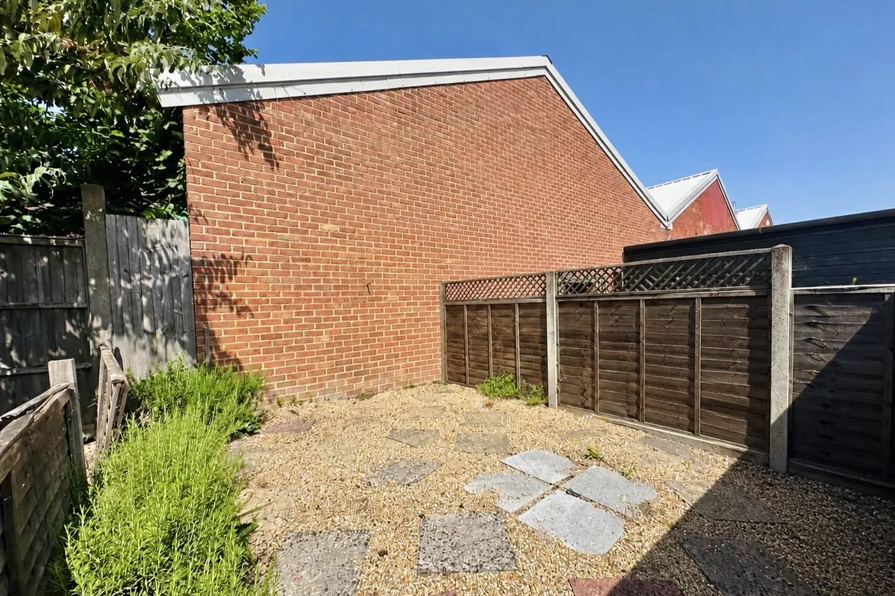 Clarence Road, Fleet, Hampshire, GU51 3XR, photo 9