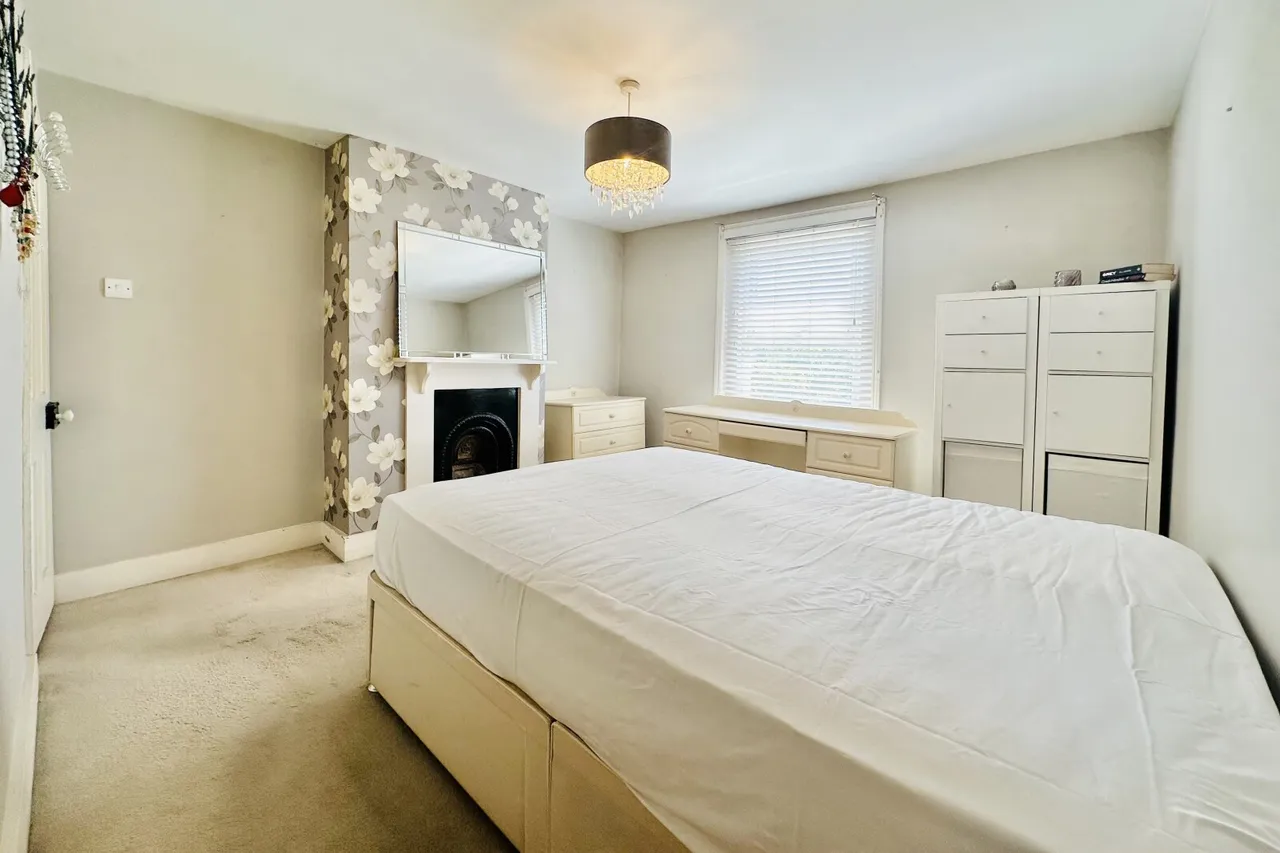 Clarence Road, Fleet, Hampshire, GU51 3XR, photo 12