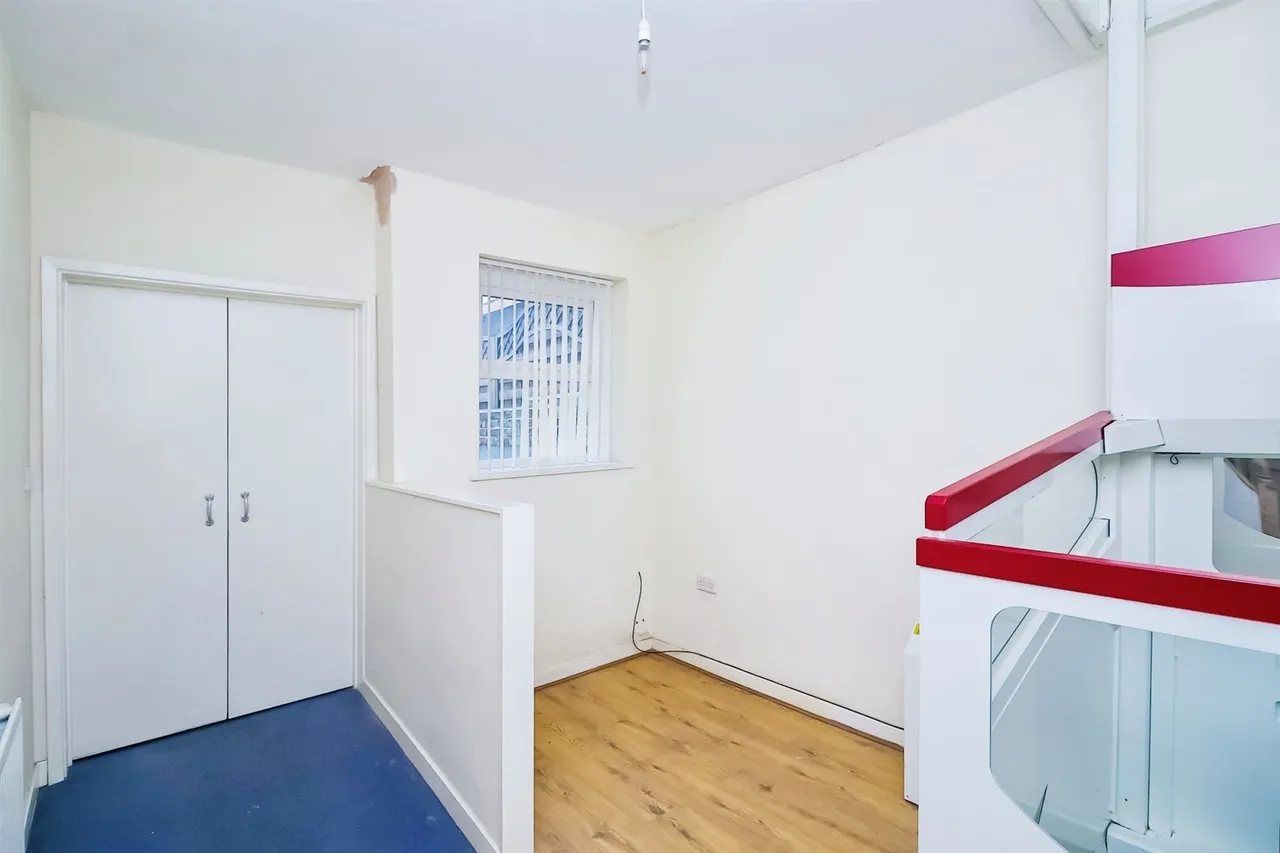 Burlington Street, Barry, photo 5