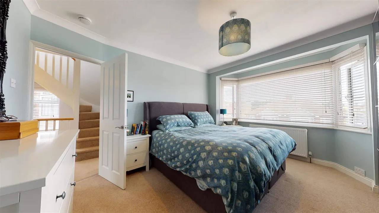 Dene Road, Buckhurst Hill, photo 9