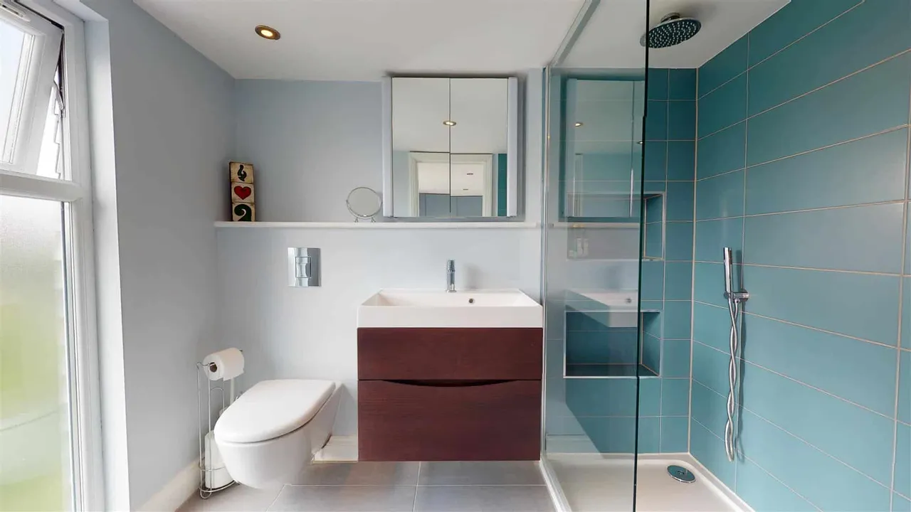 Dene Road, Buckhurst Hill, photo 8