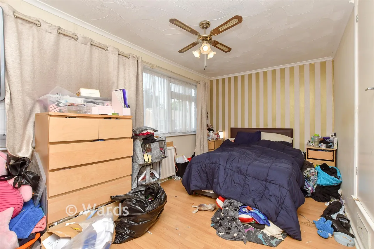 Bleakwood Road, Chatham, ME5, photo 5