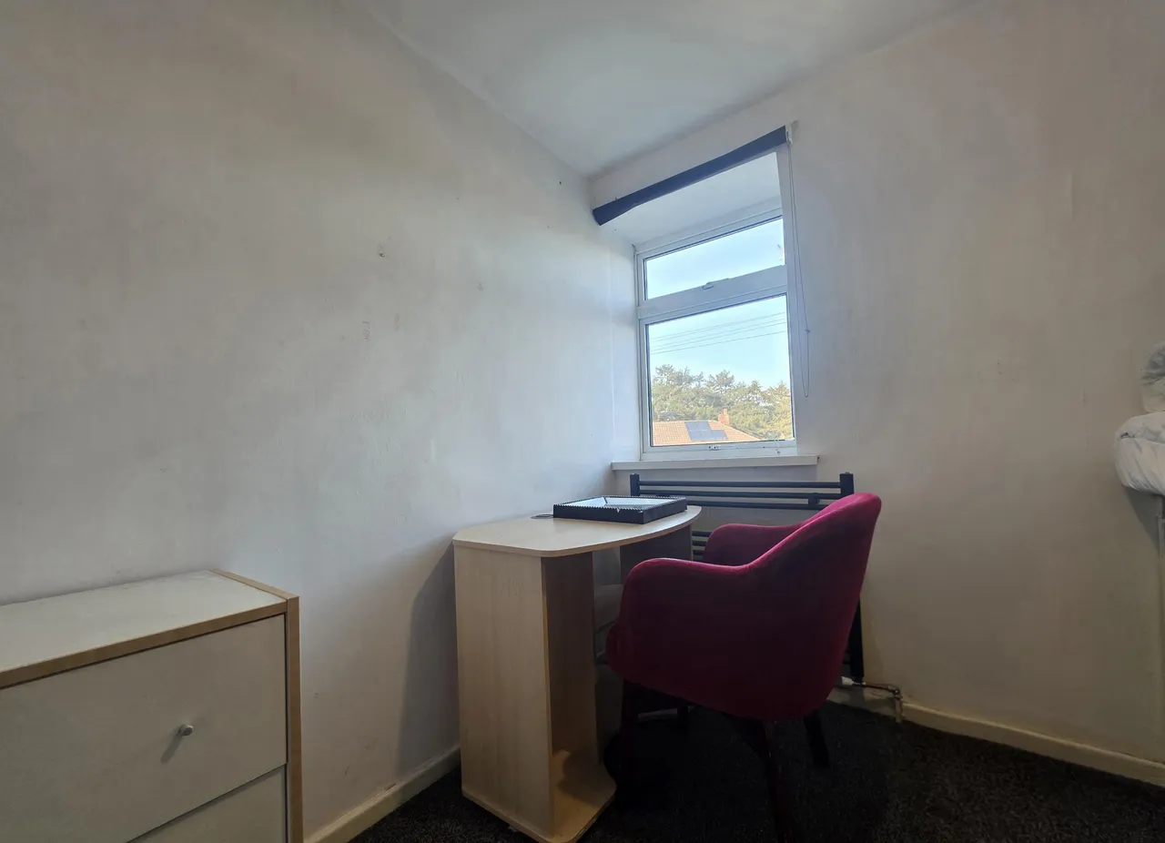 Rowley Close, Cannock, WS12, photo 5