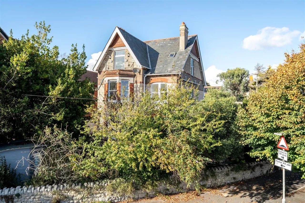 Ullswater Crescent, Weymouth, DT3, photo 13