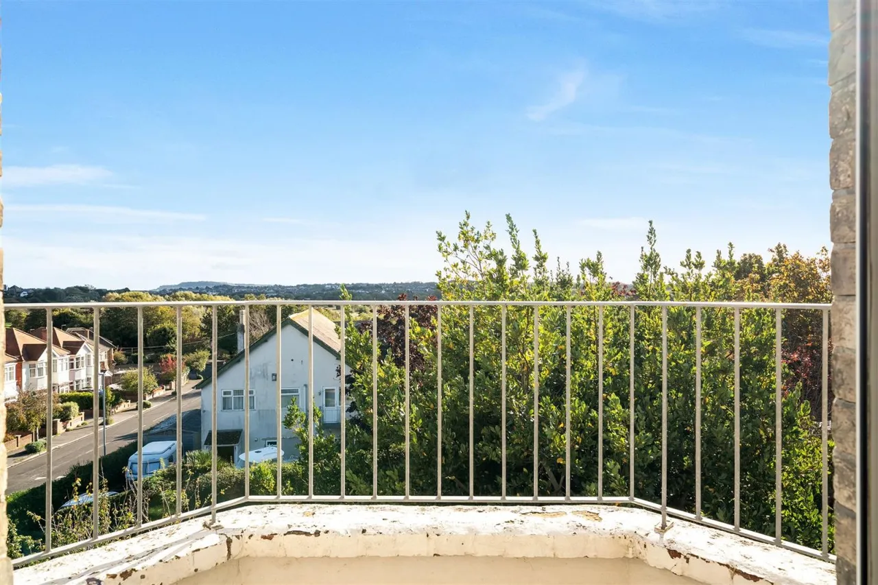 Ullswater Crescent, Weymouth, DT3, photo 3