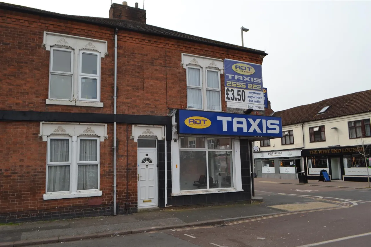 retail property (high street) to rent, Braunstone Gate, Leicester, LE3
