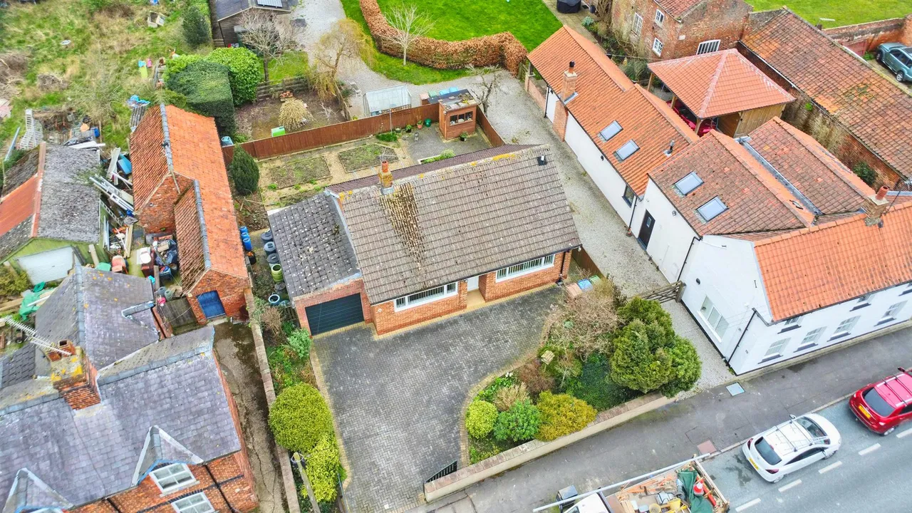 Main Street, Leconfield, Beverley, photo 2