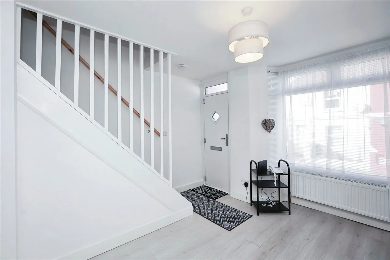 Clarendon Place, Dover, Kent, CT17, photo 3