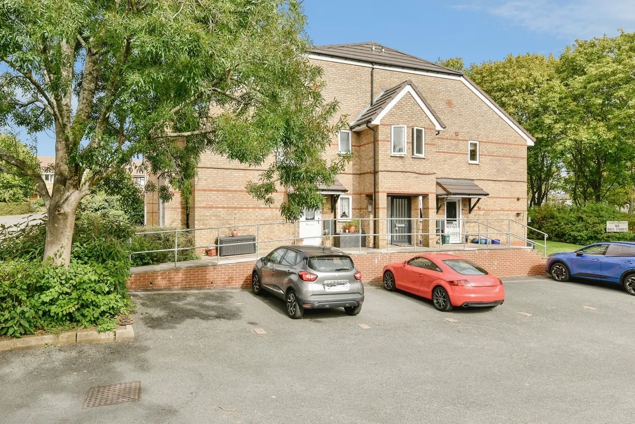 1 bed flat for sale, Bradman Way, Stevenage, SG1