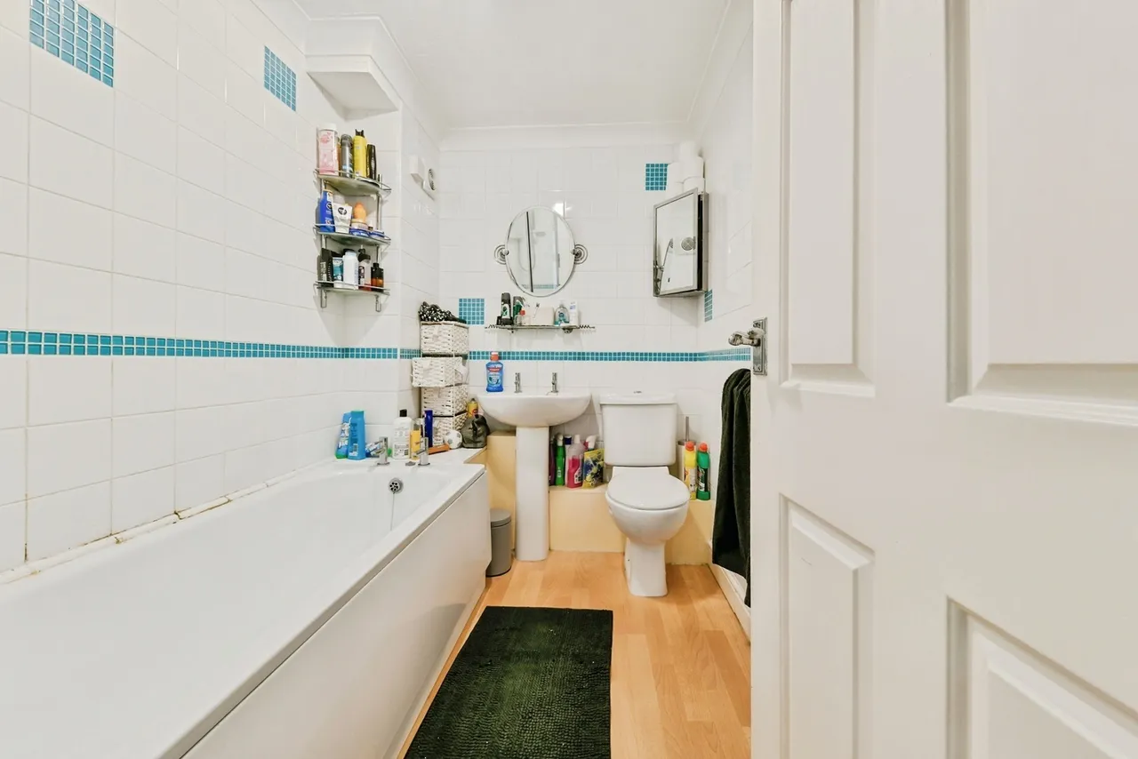 Bradman Way, Stevenage, SG1, photo 12