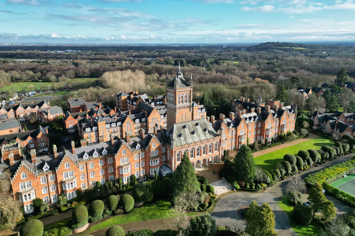 Holloway Drive, Virginia Water, GU25, photo 11