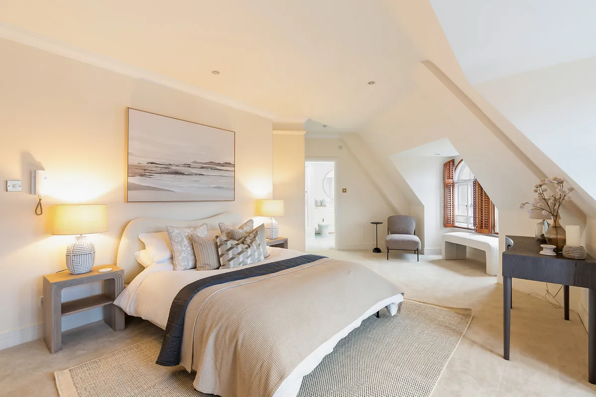Holloway Drive, Virginia Water, GU25, photo 6