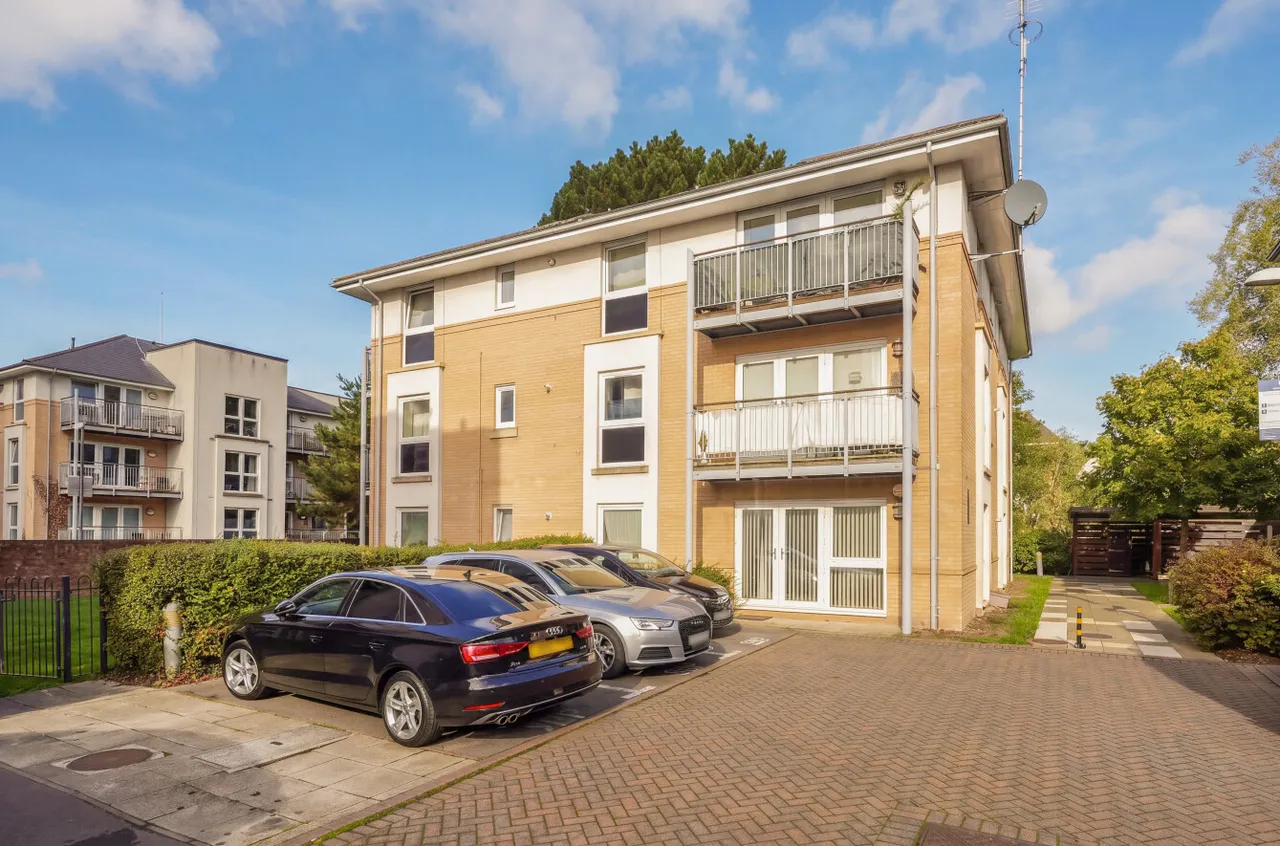2 bed flat for sale, Archers Road, Southampton, SO15