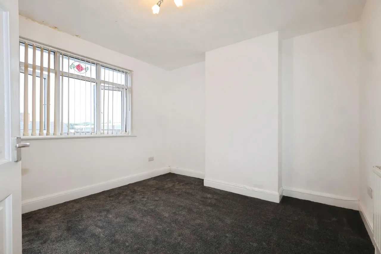 Oldbury Road, Oldbury, B65, photo 7