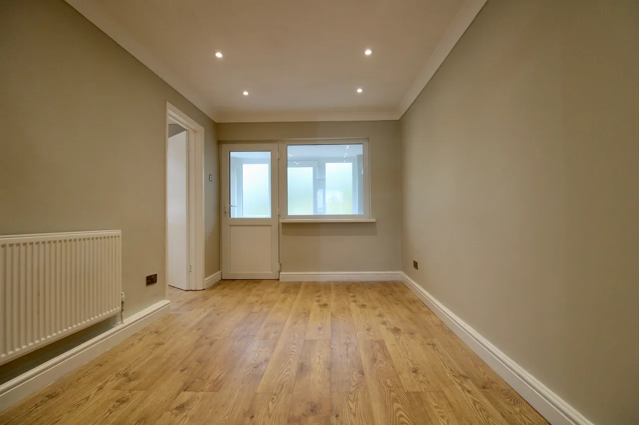 Bryn-Y-Nant Cardiff, CF23, photo 7