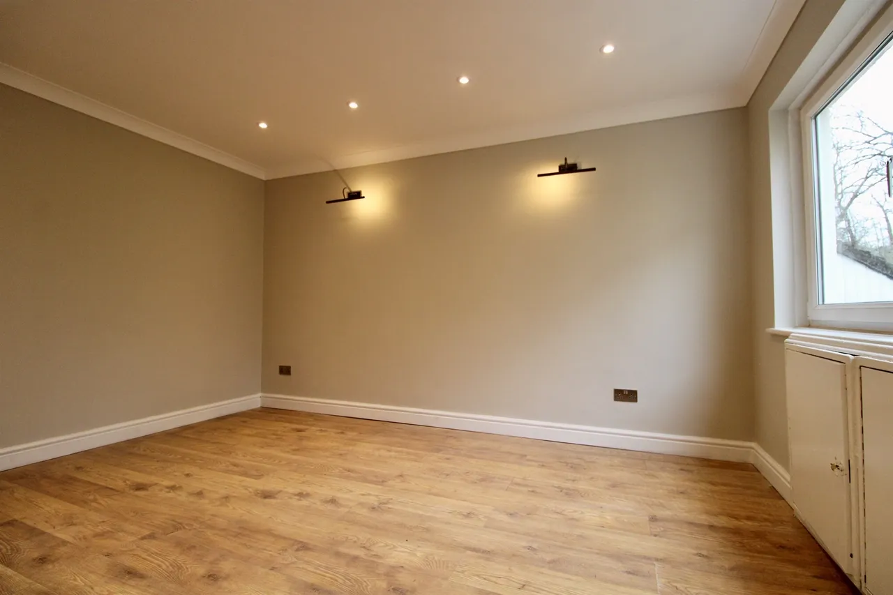 Bryn-Y-Nant Cardiff, CF23, photo 11