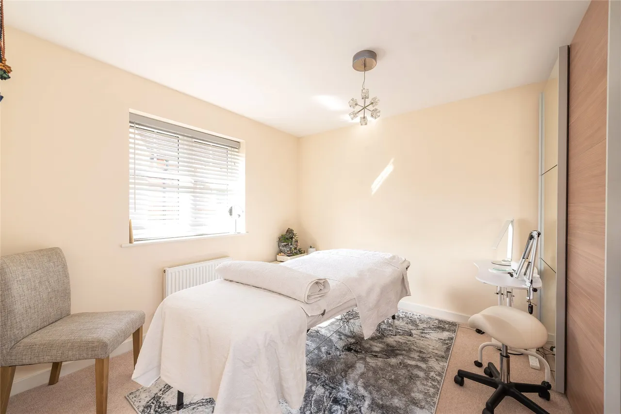 Walnut Tree Close, Winslow, MK18, photo 18