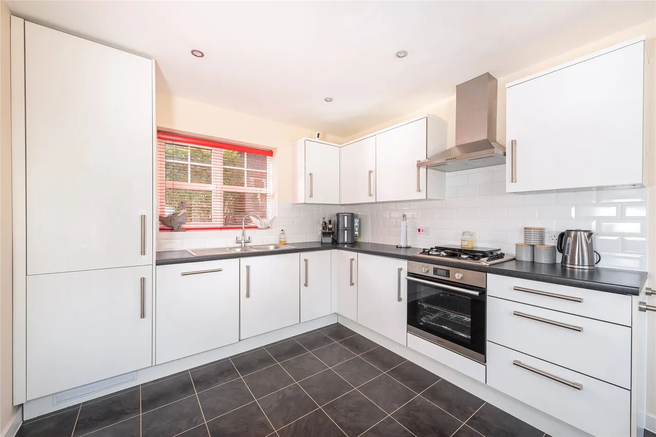 Walnut Tree Close, Winslow, MK18, photo 8