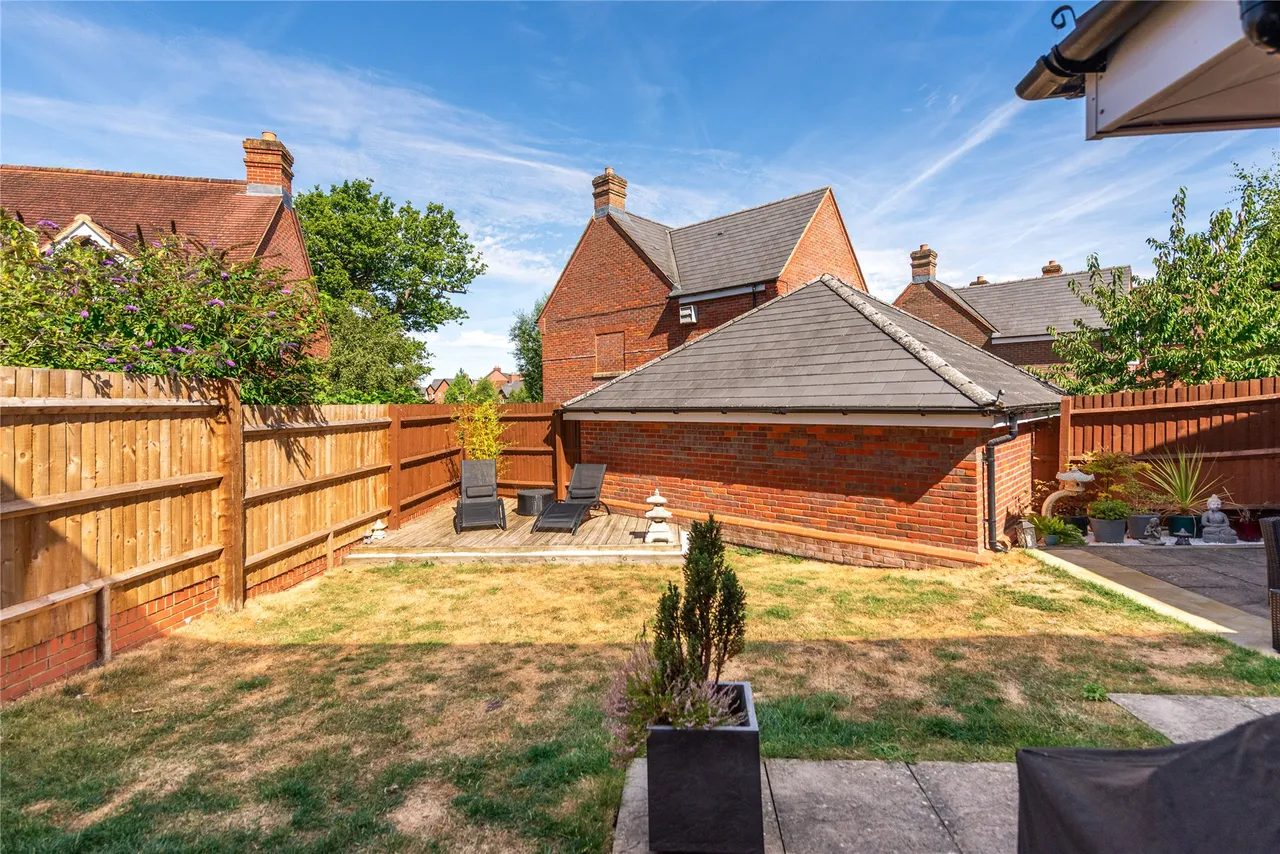 Walnut Tree Close, Winslow, MK18, photo 5